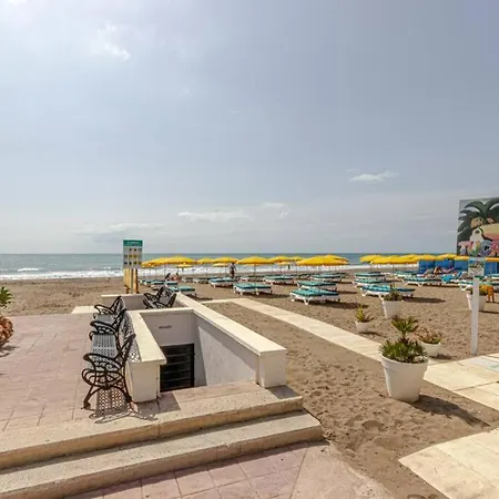 797 Holiday Rentals - Apartamento En La Carihuela A 1 Minuto De La Playa Appartement *
