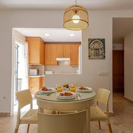 797 Holiday Rentals - Apartamento En La Carihuela A 1 Minuto De La Playa Appartement